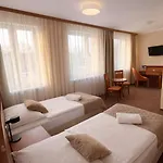 扎伦泽酒店 3*
