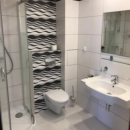Zaleze Bed & Breakfast 3*
