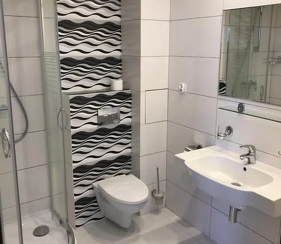 Załęże Nocleg ze śniadaniem 3*